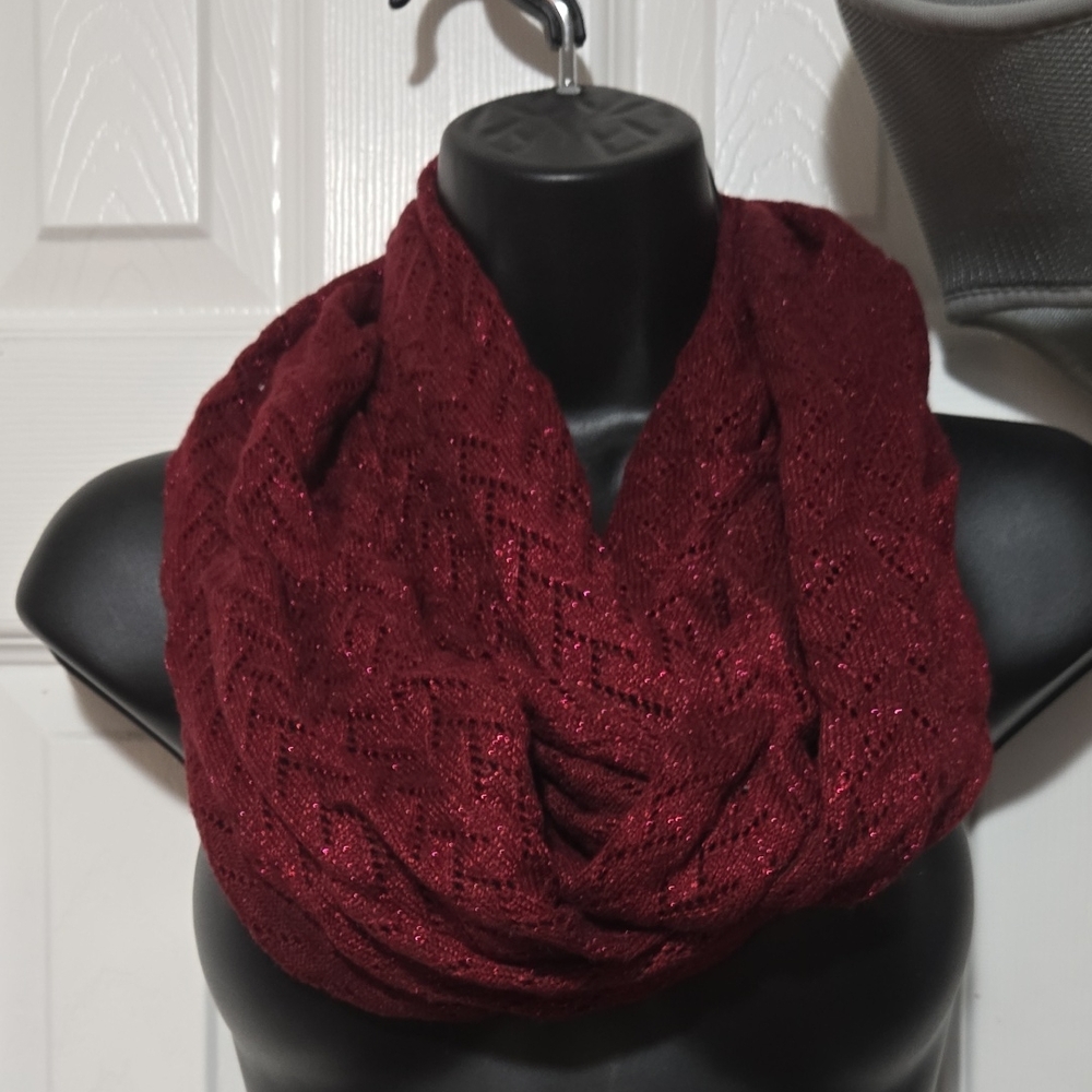 Chic Maroon Knit Infinity Scarf